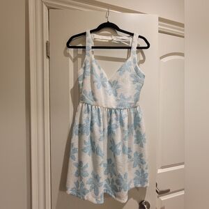 Zara NWOT summer open back dress size M